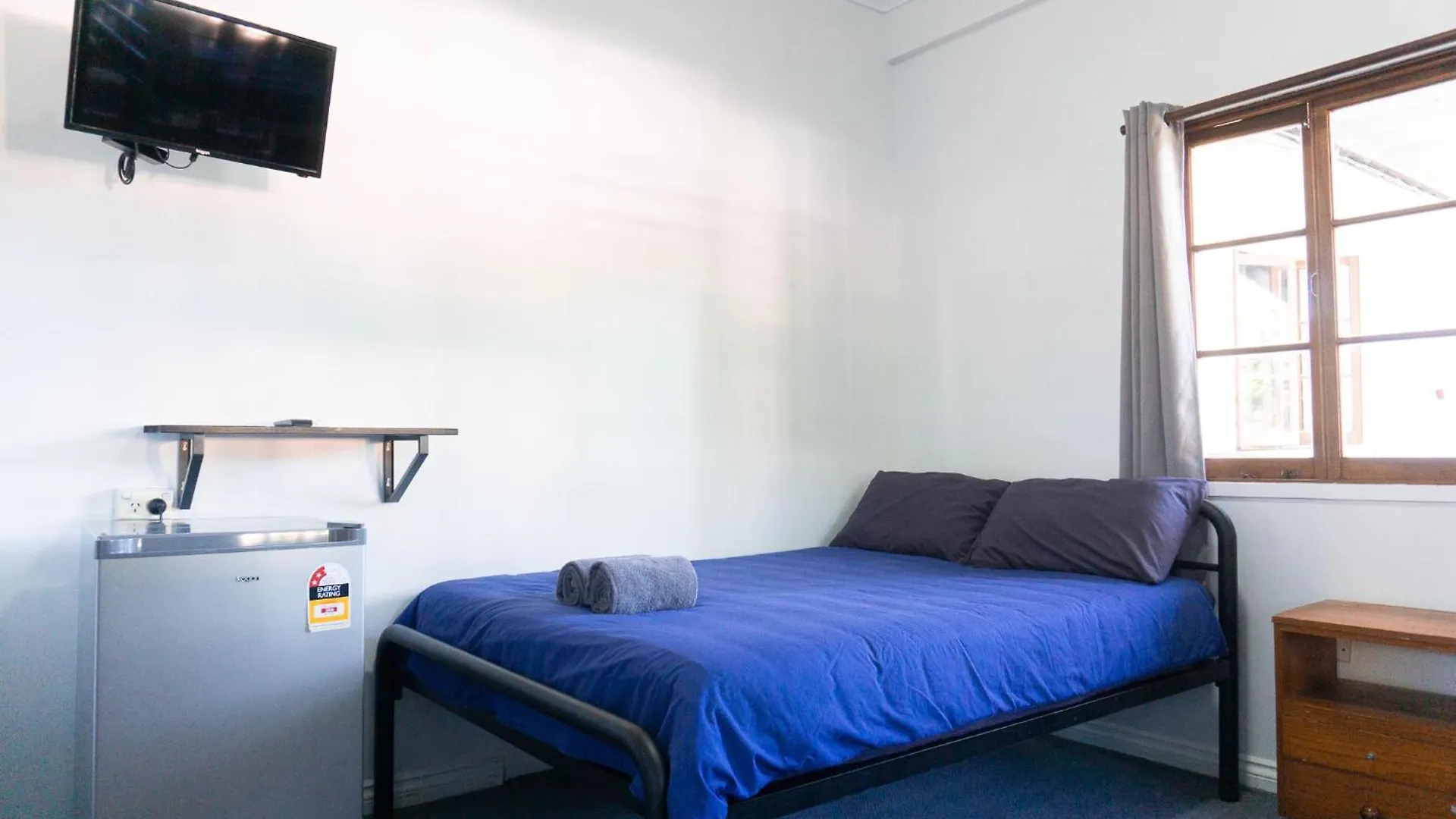 Somewhere To Stay Backpackers Brisbane 0*,  Ausztrália