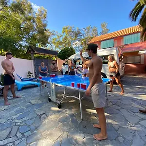  Hostal Dolphins Backpackers Australia